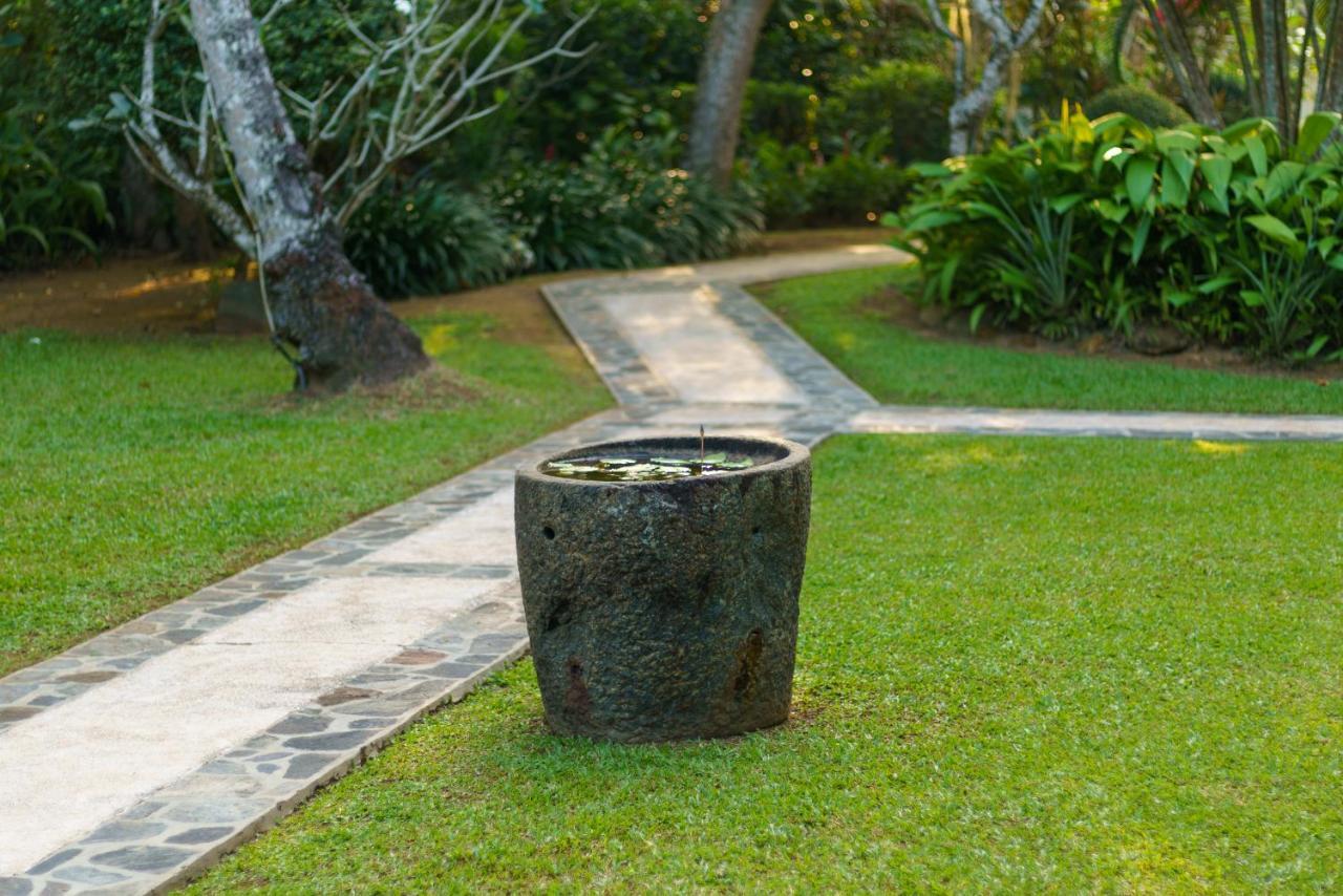 Jh Villa Habaraduwa West Exterior photo
