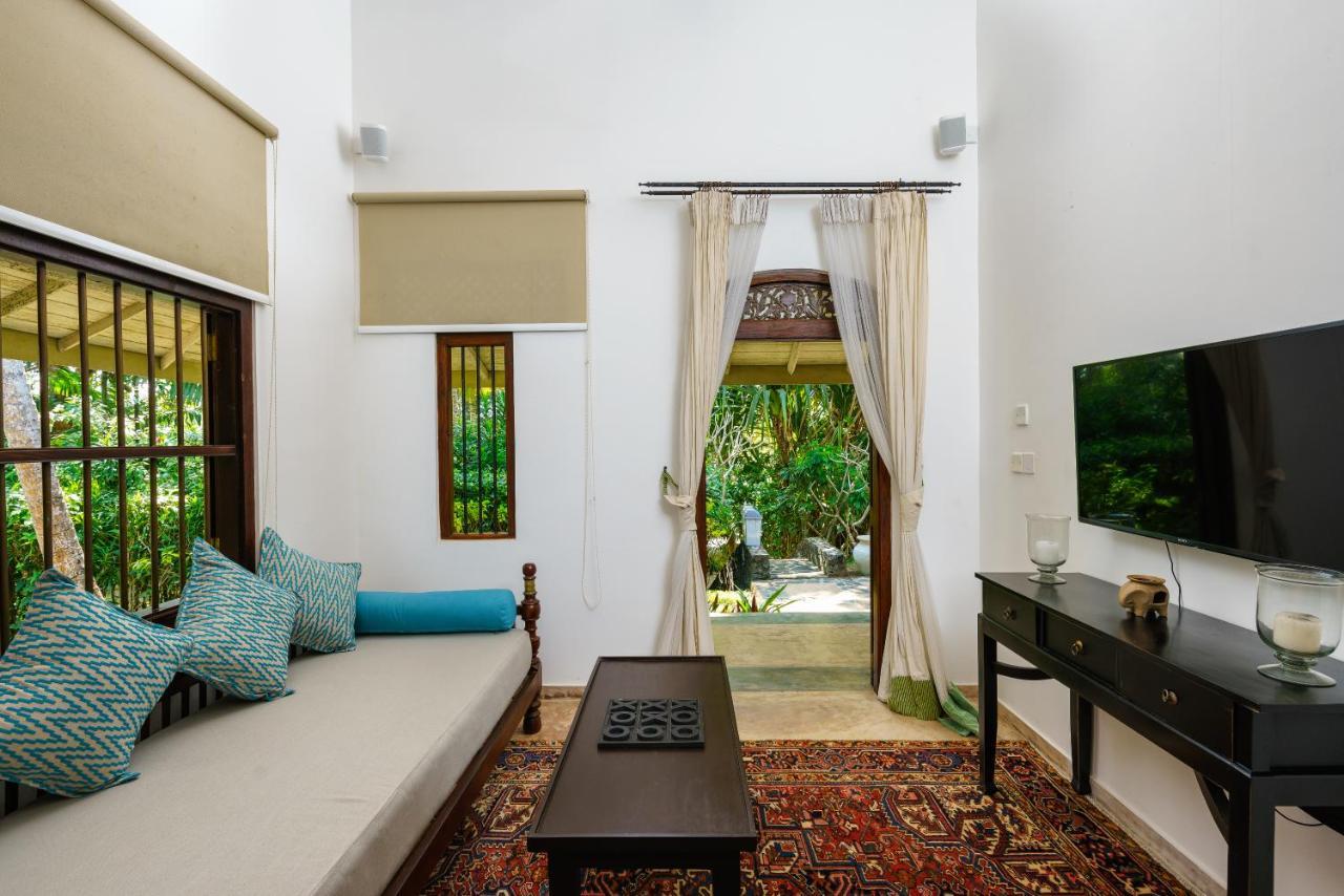 Jh Villa Habaraduwa West Exterior photo
